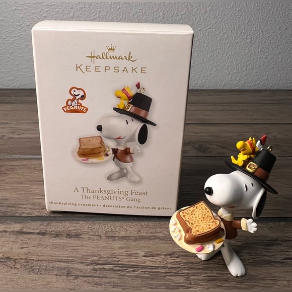 Hallmark NEW 2012 “A Thanksgiving Feast” The PEANUTS Gang Thanksgiving Ornament - Picture 2 of 10